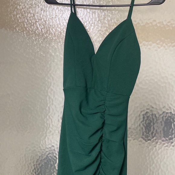 Green small spaghetti strap gown - Picture 4 of 4